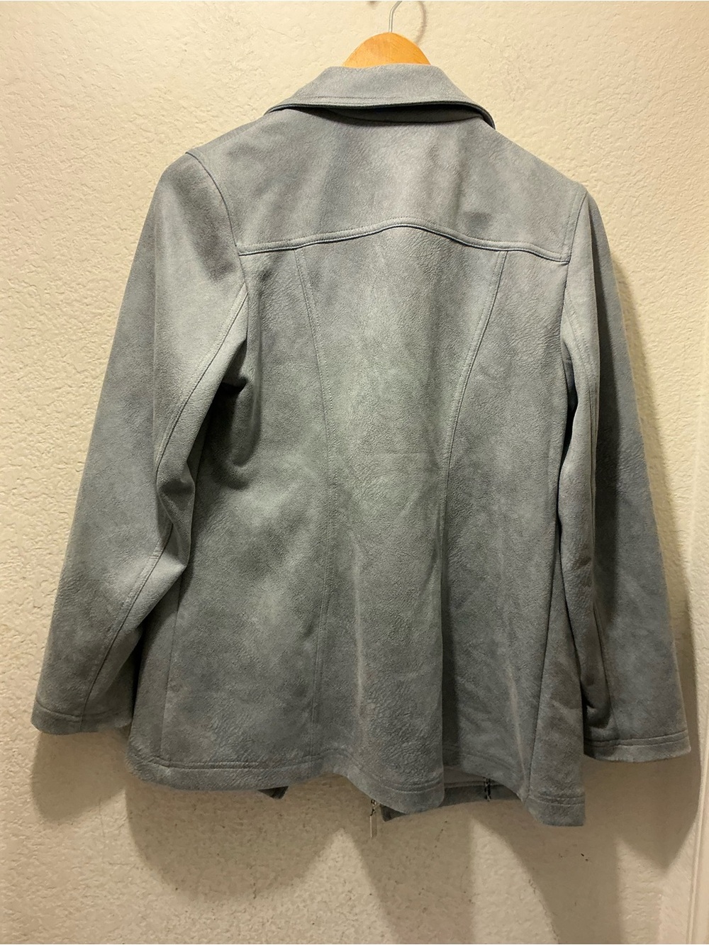 Chico's Light Gray Suede Moto Jacket Chico size 0 US 4/6 - Picture 4 of 5